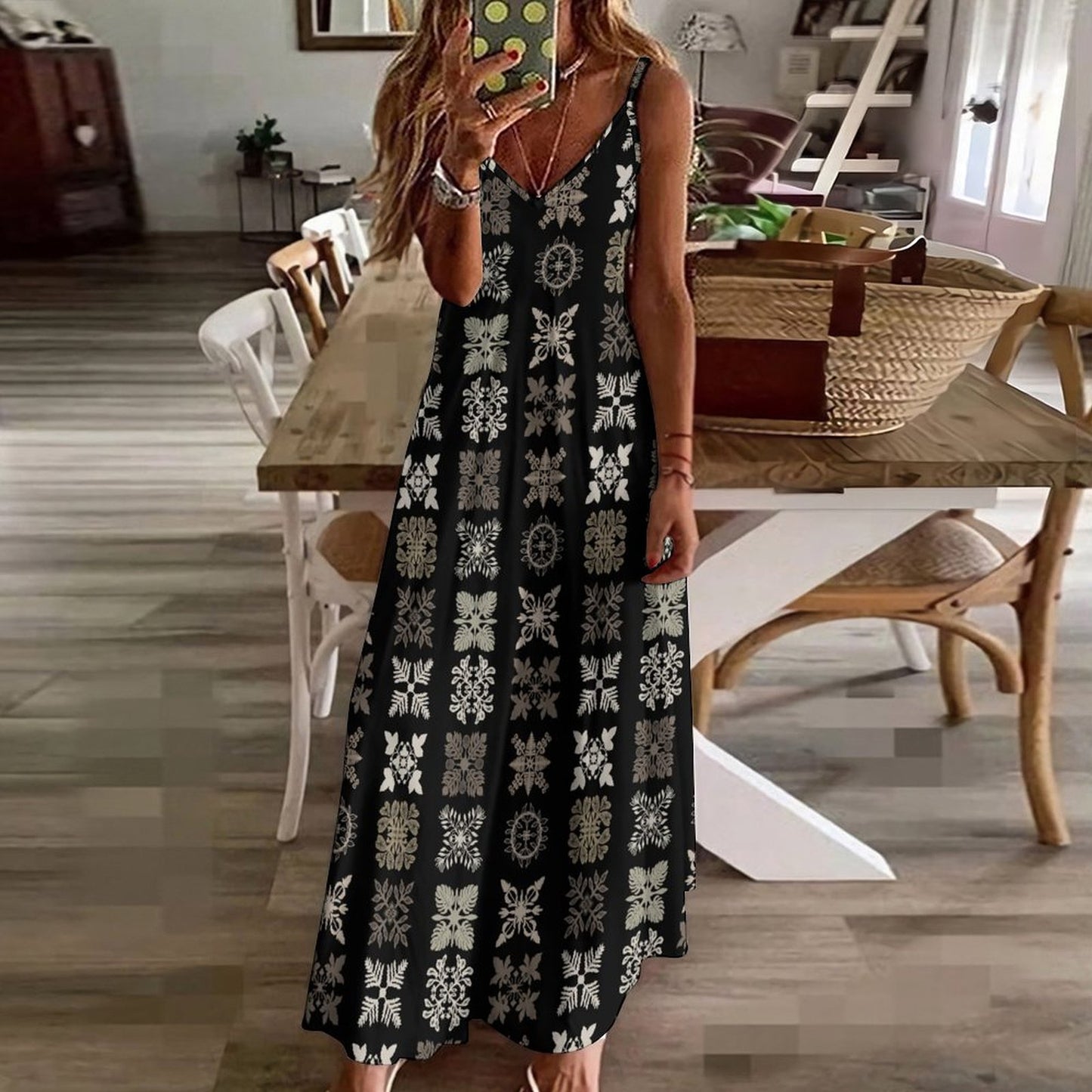 Hōʻolu Maxi Dress in Kapa Kuiki Hawaiian Print - Black and Beige