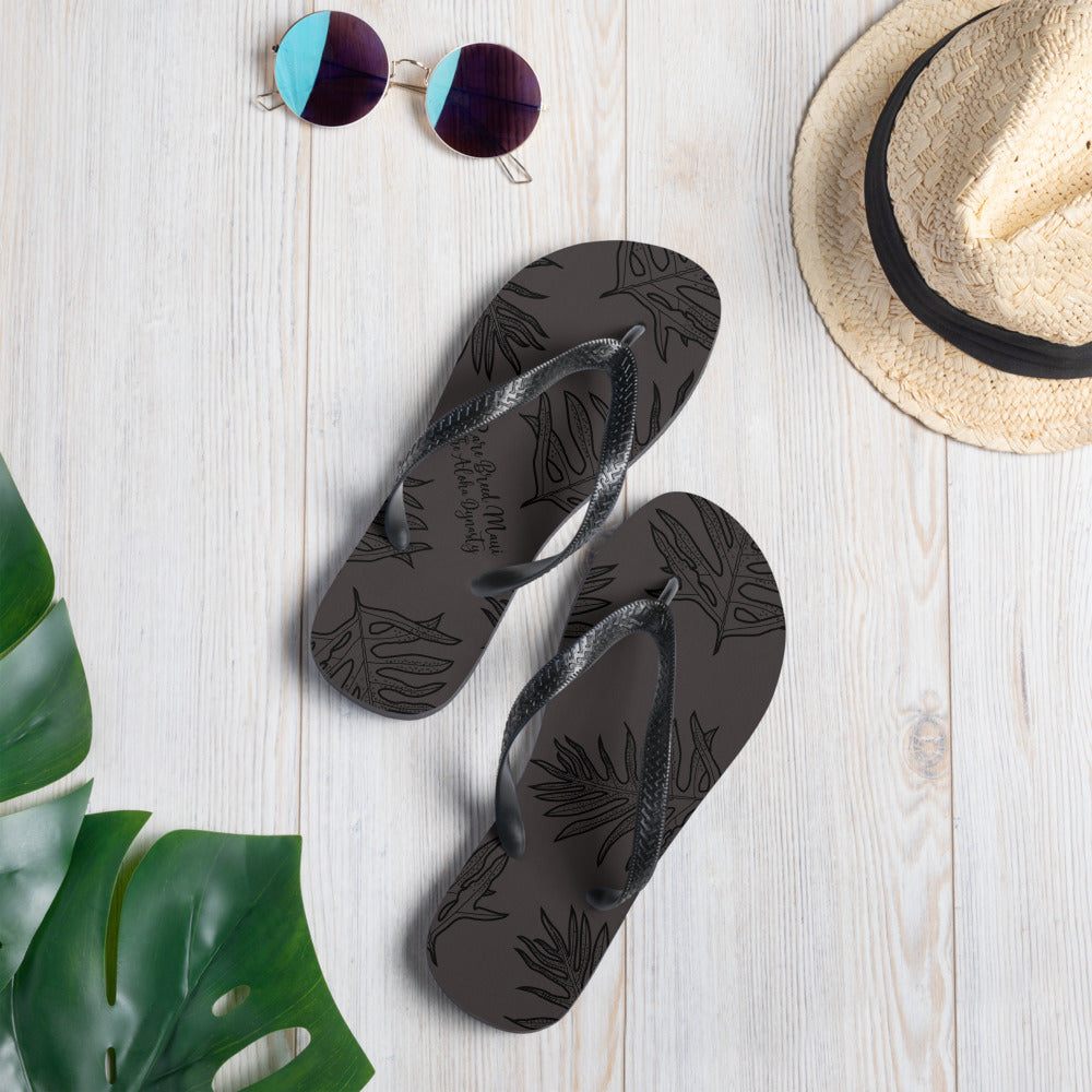 Laua'e Fern Hawaiian Print Flip-Flops