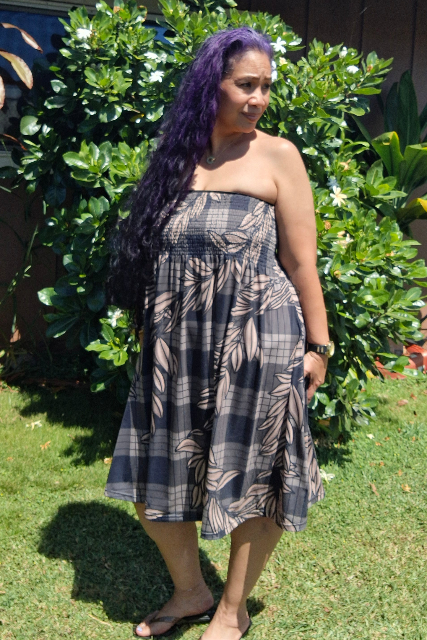 Hauʻoli Strapless Tube Dress - Maile lei and palaka - Black and Brown