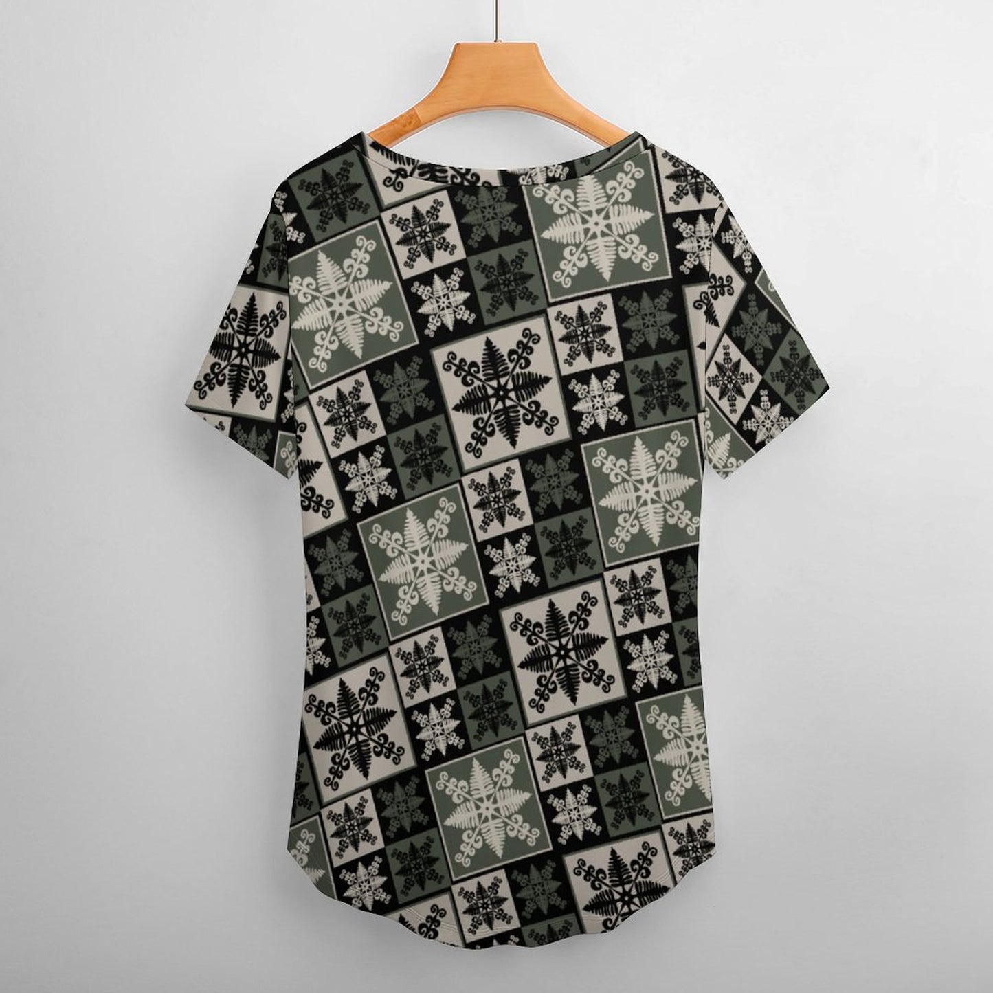Hawaiian Fern Kapa Kuiki Block Print, Keahi V-Neck Short-Sleeve Shirt - Green