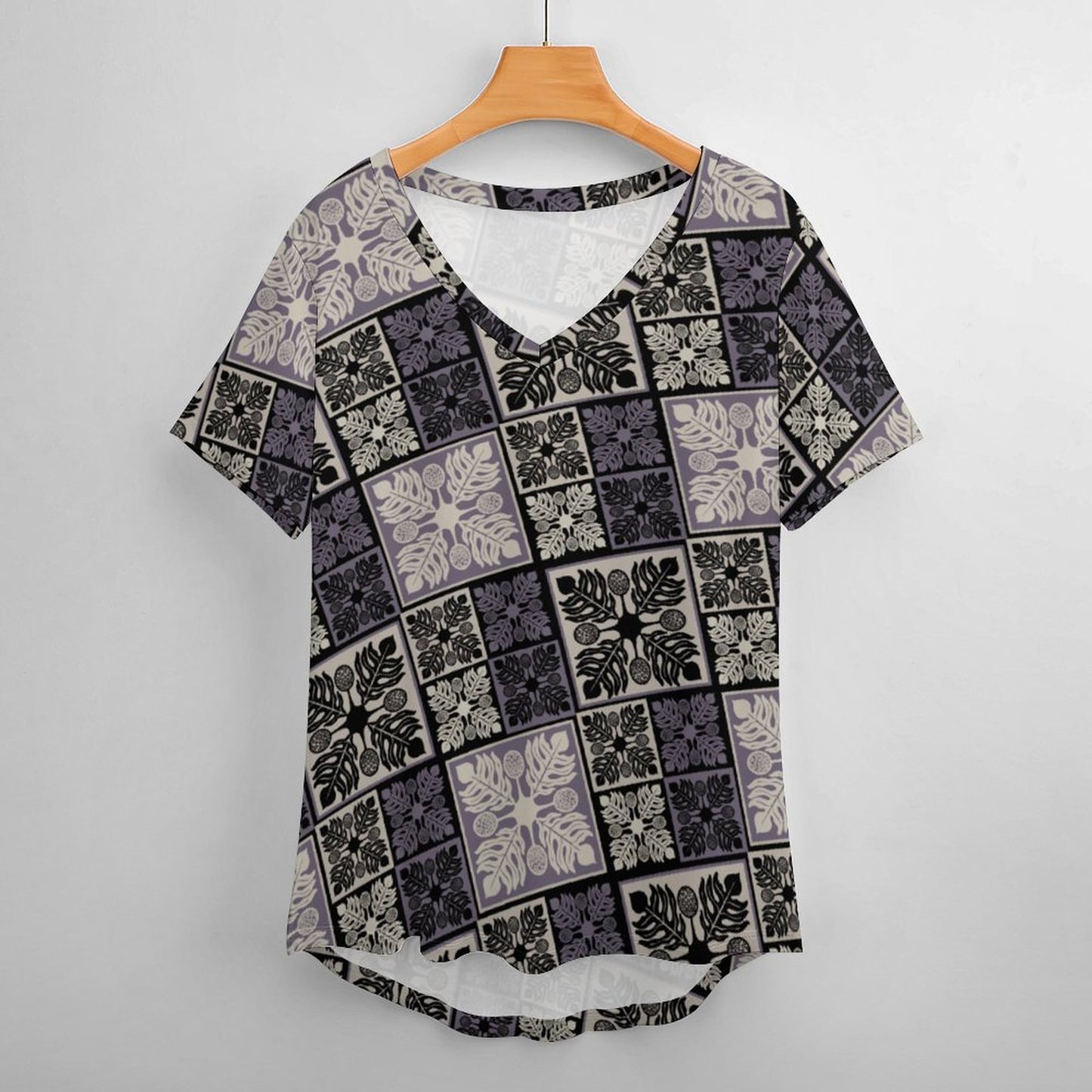 Kapa Kuiki Hawaiian Quilt Print, Keahi V-Neck Short-Sleeve Shirt - Purple