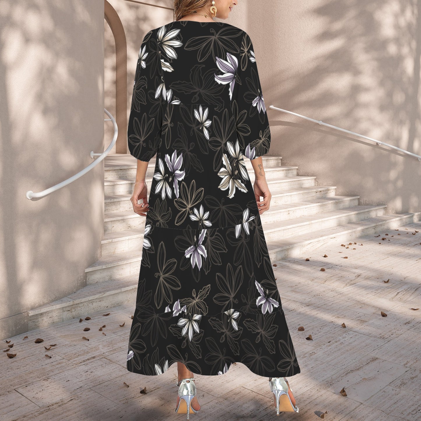 Pauahi Mu'u mu'u maxi dress - naupaka in black and taupe